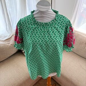 6for$20❤️SHEIN Curve Green and Pink Patterned Top